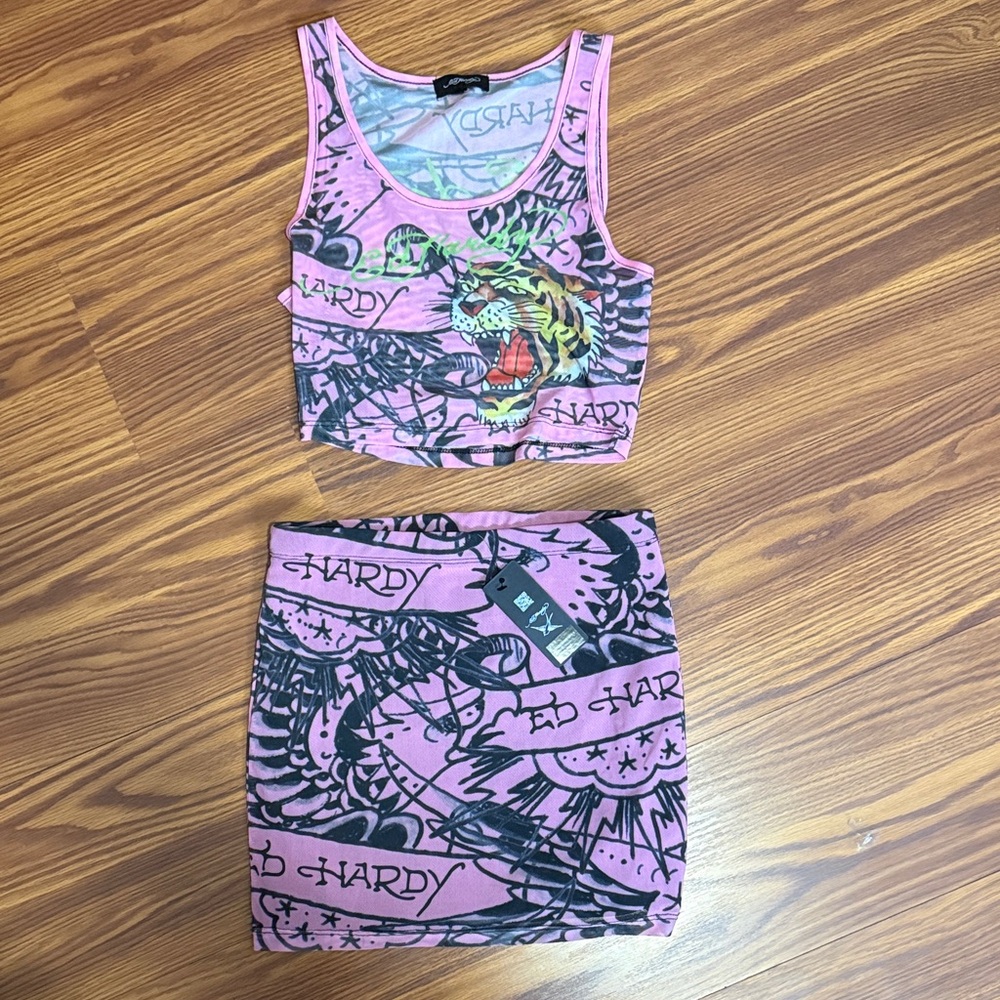 Ed Hardy Pink and Black Graphic Set